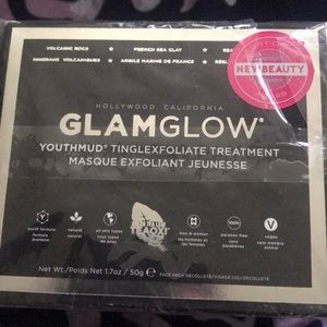 🌸🌸SOLD ON M E R C A R I🌸🌸Glamglow Youthmud